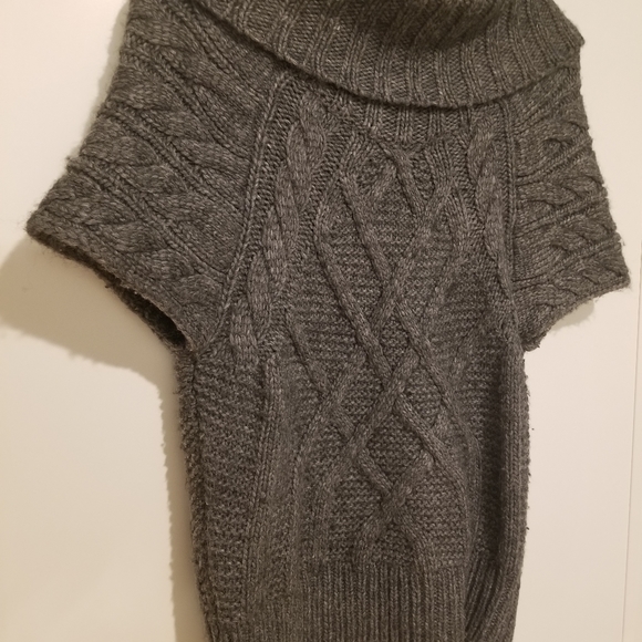 Ann Taylor LOFT sweater - Picture 1 of 5